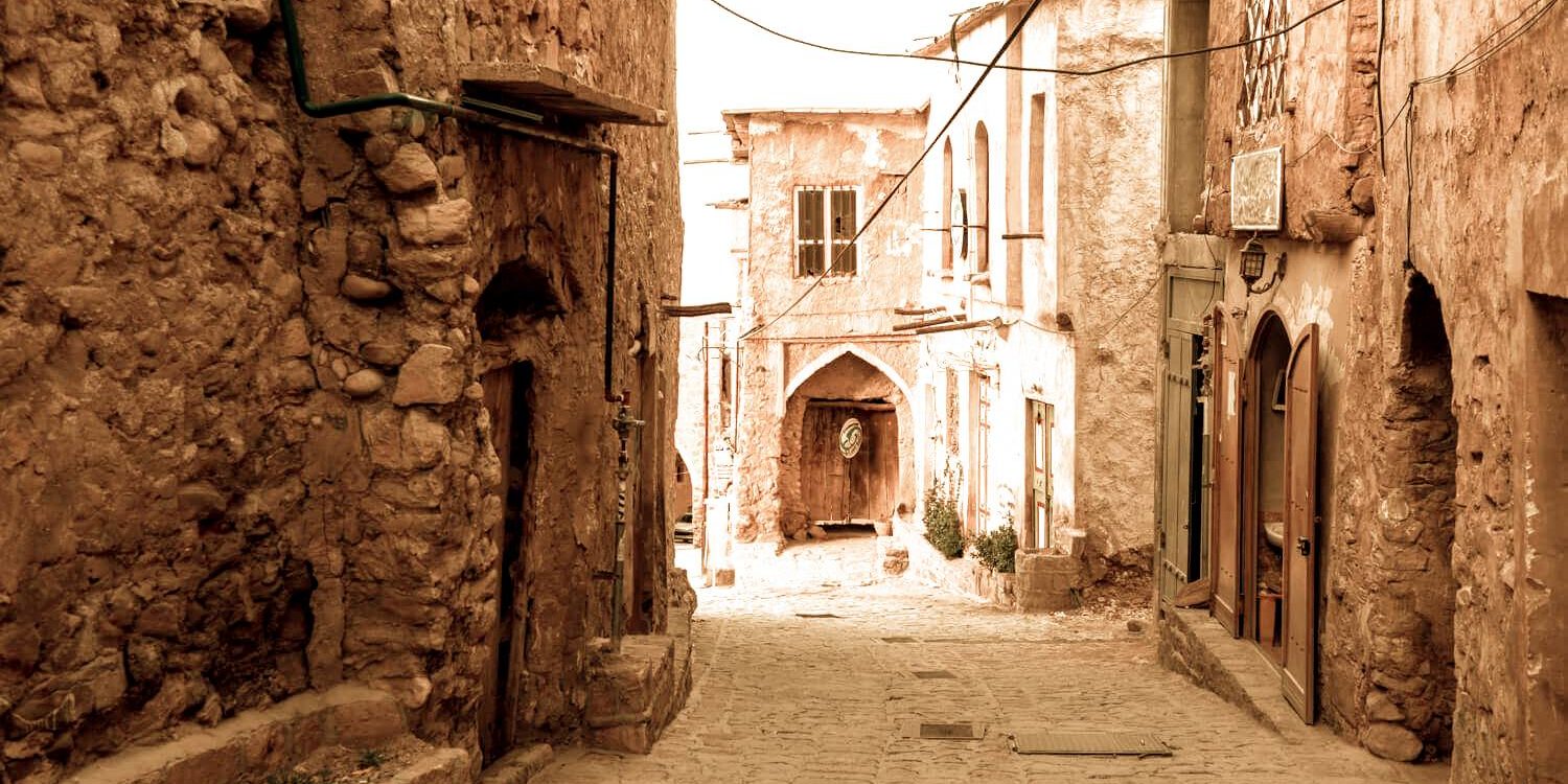 قلات شیراز کجاست