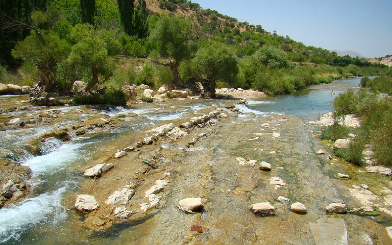 تنگ تیزاب جاهای دیدنی طبیعت اطراف شیراز