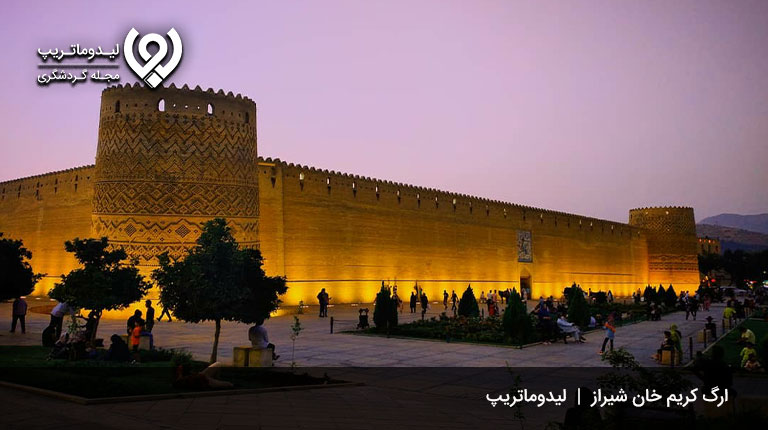 جاذبه‌های-تاریخی-شیراز-در-شب