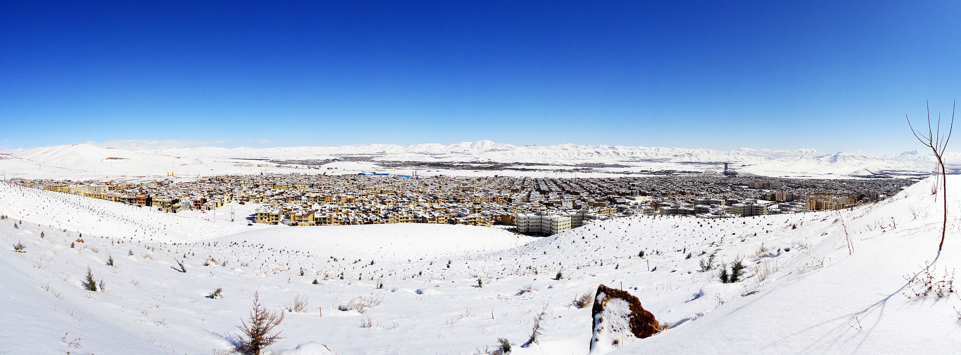 جاهای دیدنی شهرک گلستان شیراز