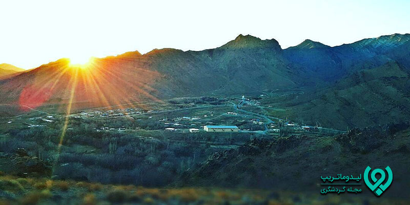 کوه سرخ شیراز کجاست؟