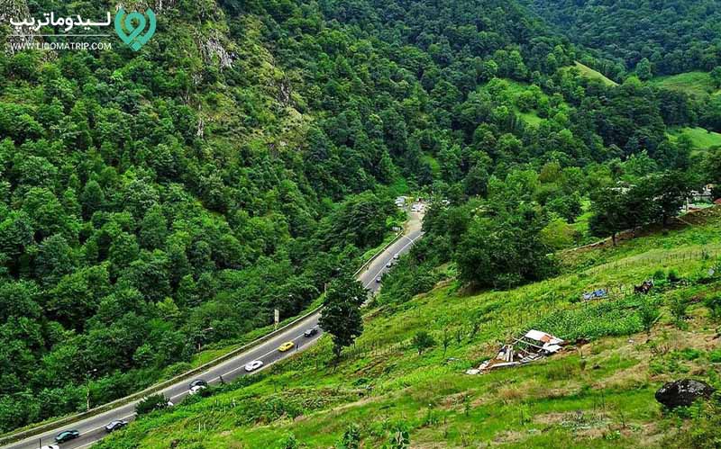 گردنه حیران در فصل بهار