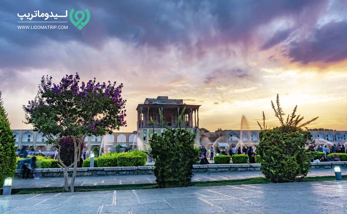 کاخ عالی قاپو اصفهان کجاست؟