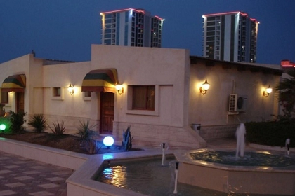 هتل نزدیک ساحل مرجان